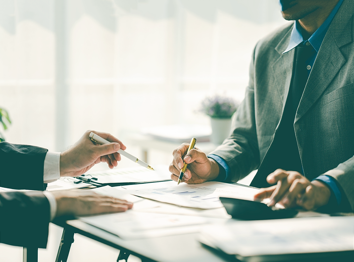 دخول الأسواق العالمية: متى تحتاج شركتك إلى استشارات أعمال دولية؟